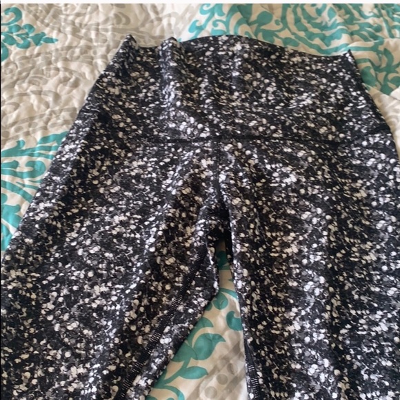 Lululemon wonder under leggings - Picture 6 of 9